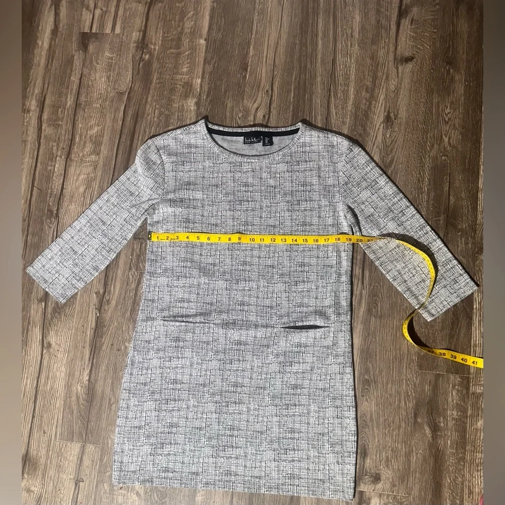 Nicole‎ Miller Gray and black Long Sleeve Dress